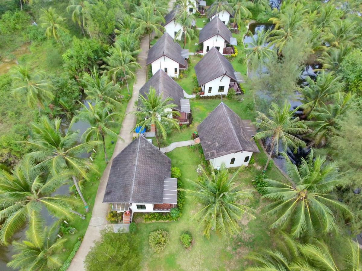 Khaolak Blue Lagoon Resort - Sha Extra Plus Khao Lak Exterior foto